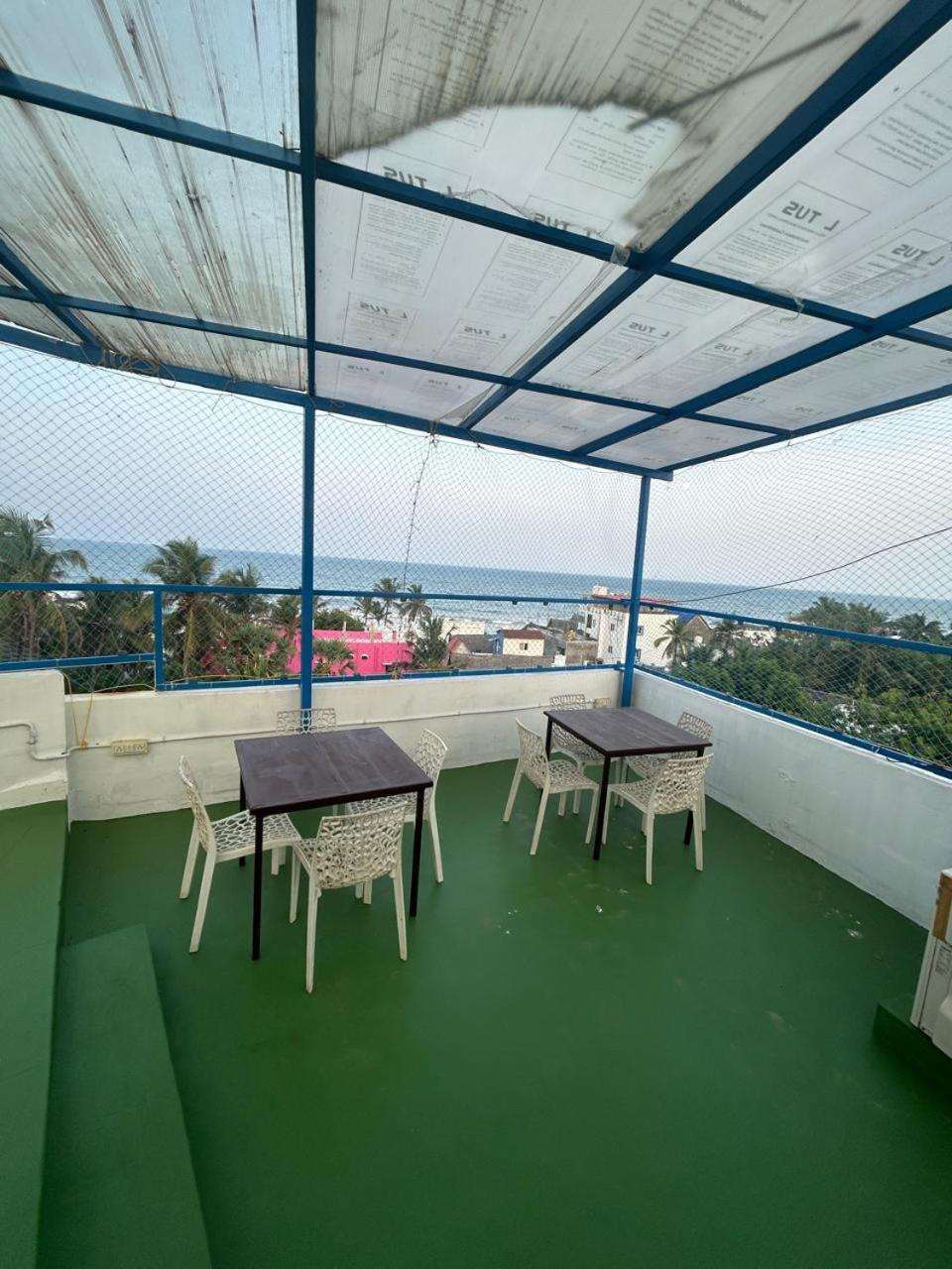 The Elite Beachview Пондичери Екстериор снимка
