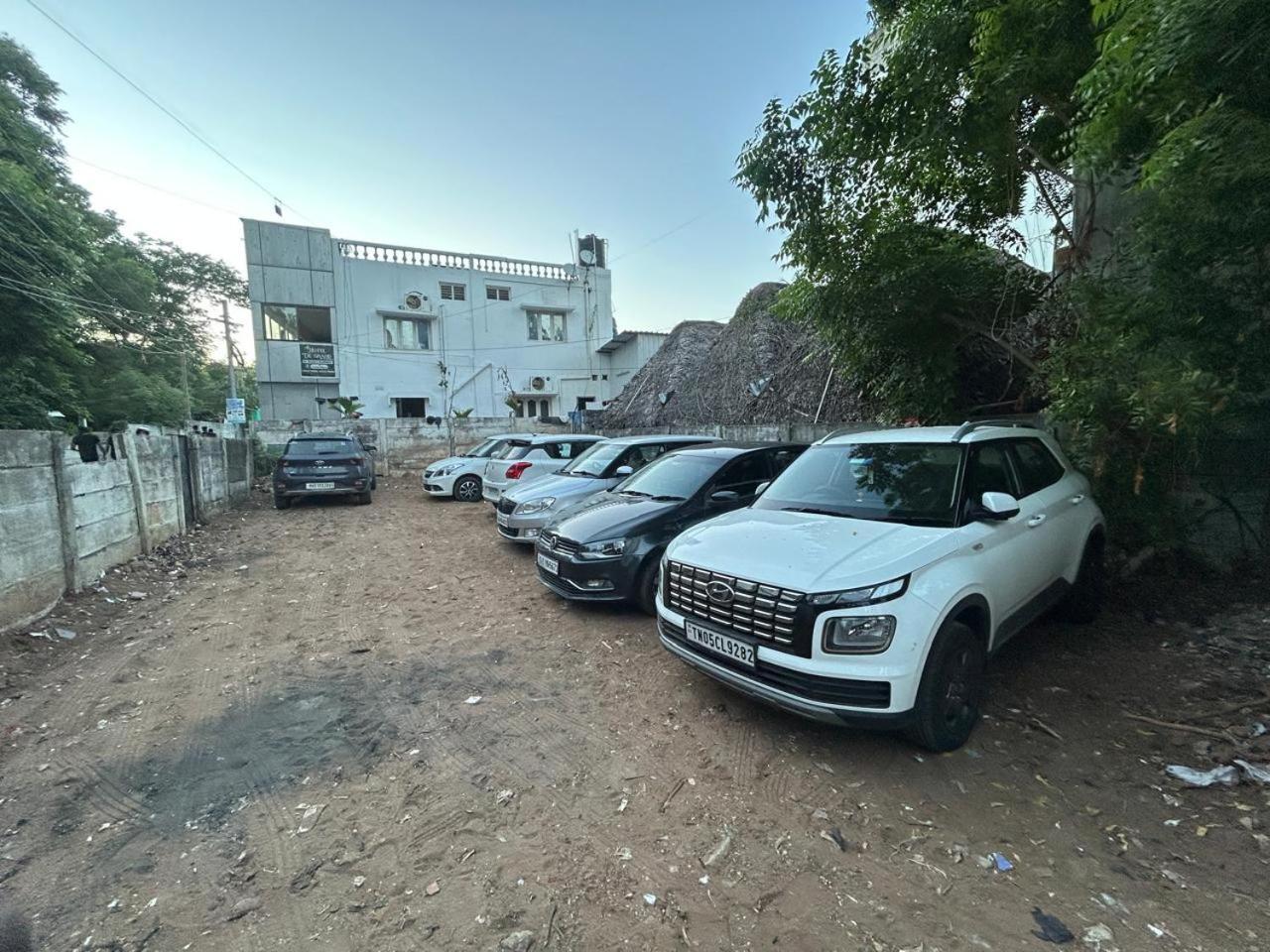The Elite Beachview Пондичери Екстериор снимка